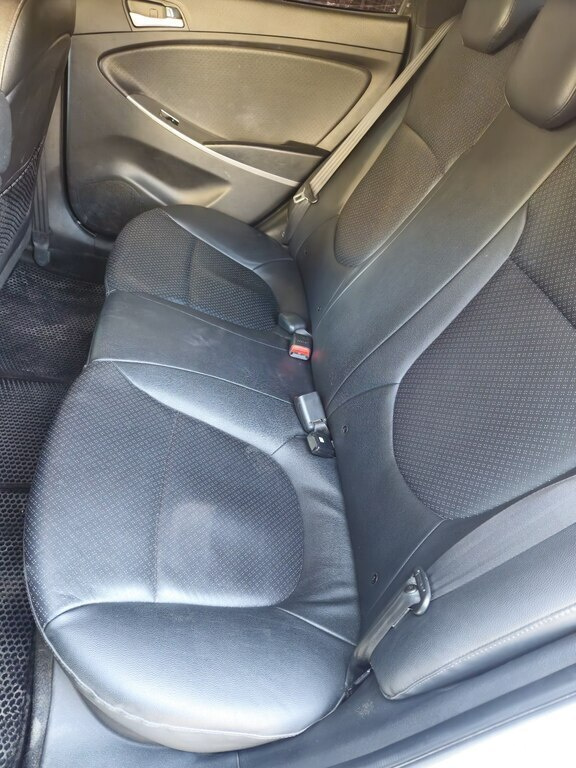 2017 Hyundai Accent, 1.4L, 208000km - Image 14