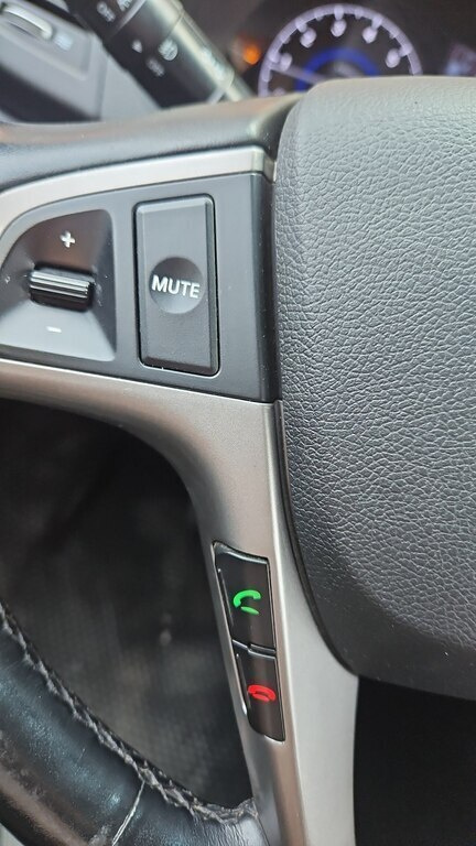 2017 Hyundai Accent, 1.4L, 208000km - Image 10