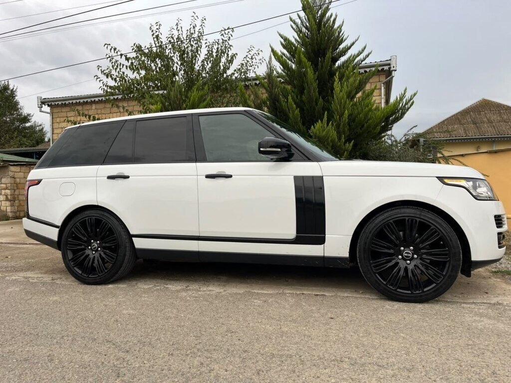 2015 Land Rover Range Rover, 3.0L, 154497km - Image 12
