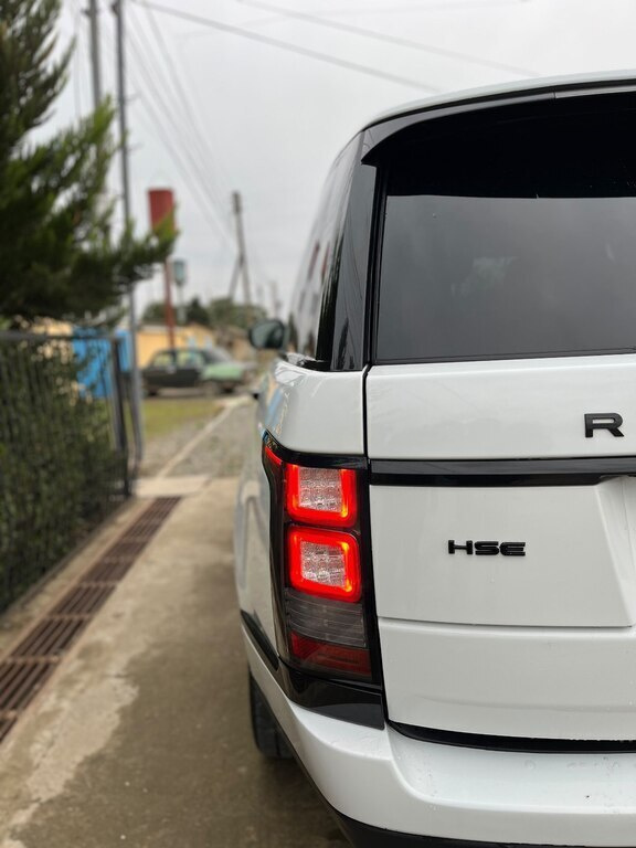 2015 Land Rover Range Rover, 3.0L, 154497km - Image 7