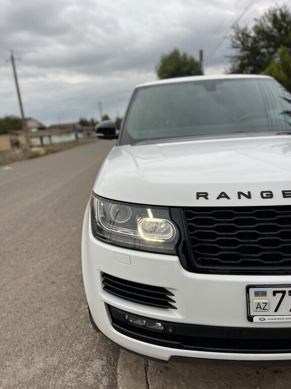2015 Land Rover Range Rover, 3.0L, 154497km - Image 9