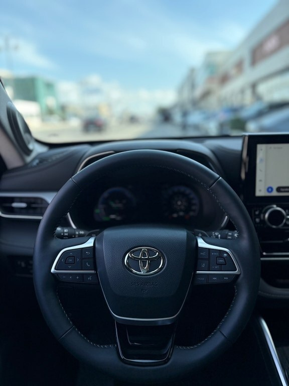 2025 Toyota Highlander, 2.5L, 1453km - Image 13