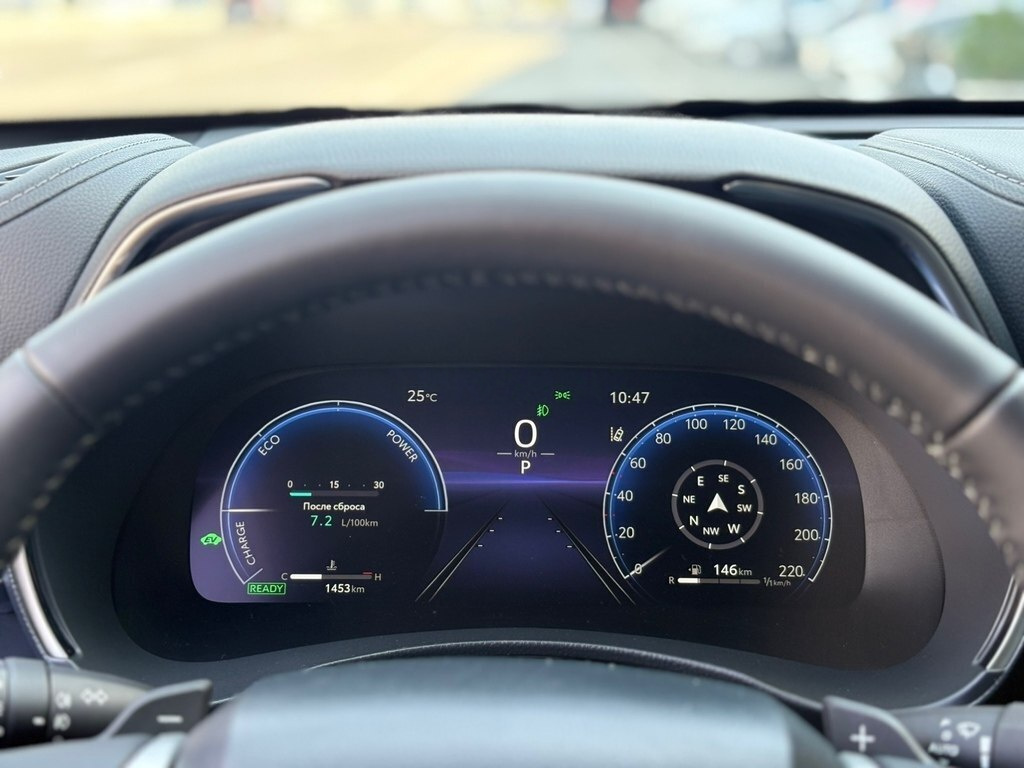 2025 Toyota Highlander, 2.5L, 1453km - Image 14