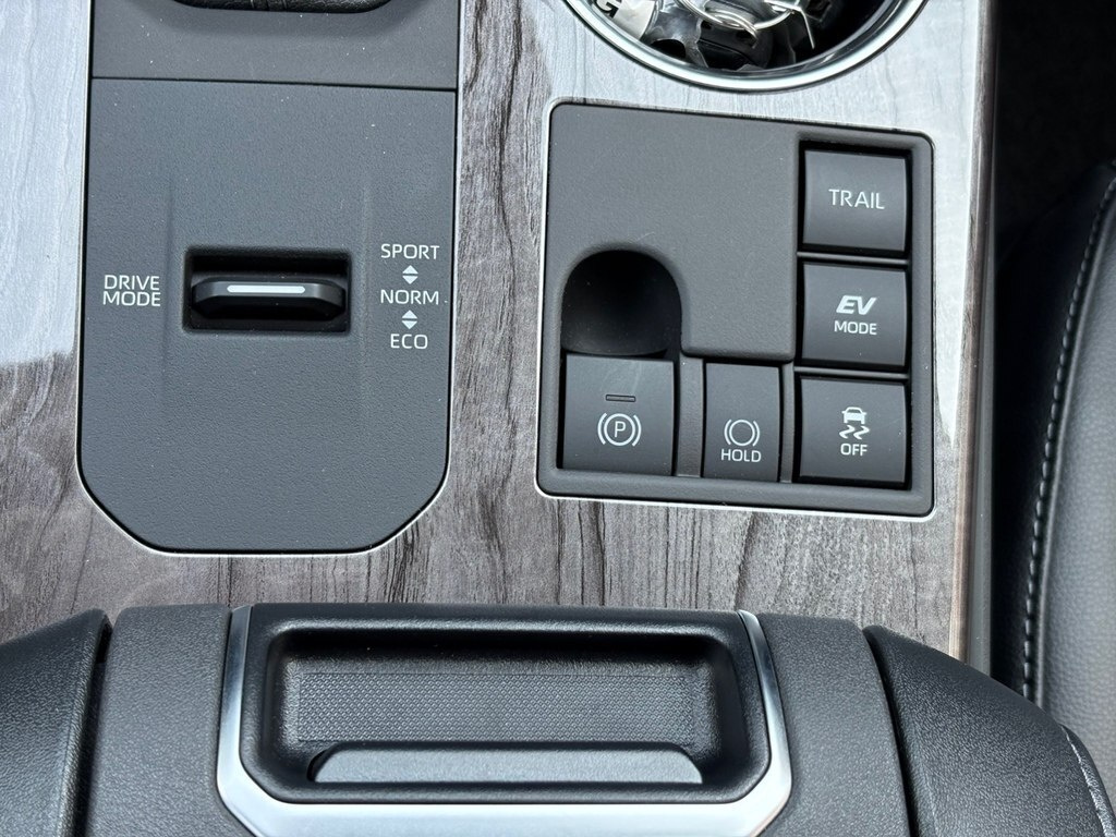 2025 Toyota Highlander, 2.5L, 1453km - Image 22