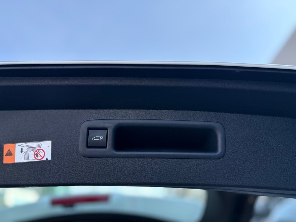 2025 Toyota Highlander, 2.5L, 1453km - Image 26