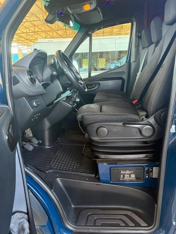 2021 Mercedes Sprinter 316, 2.2L, 400563km - Image 11