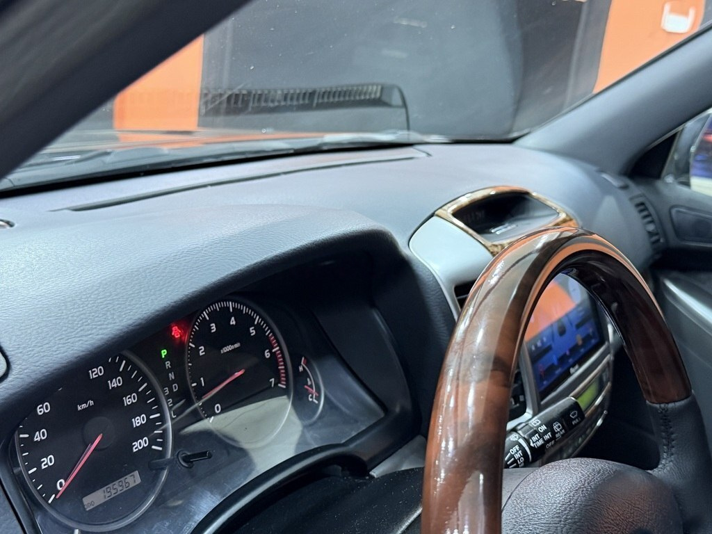 2007 Toyota Land Cruiser Prado, 2.7L, 195000km - Image 15