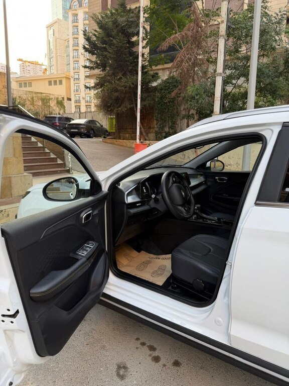 2024 Chery Tiggo 2 Pro Max, 1.5L, 4900km - Image 5