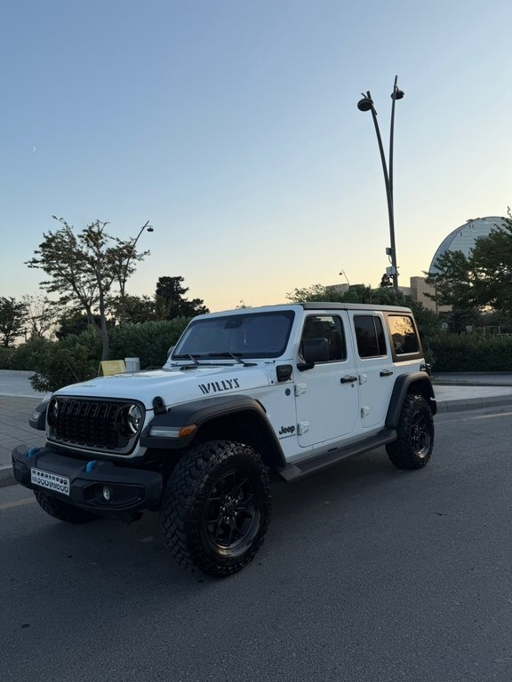 2024 Jeep Wrangler, 2.0L, 19000km - Image 5