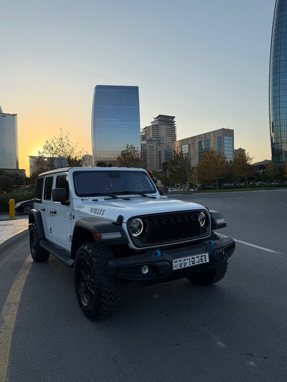 2024 Jeep Wrangler, 2.0L, 19000km - Image 7