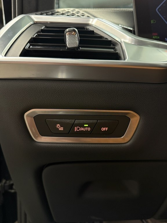 2023 BMW X7, 3.0L, 24706km - Image 22