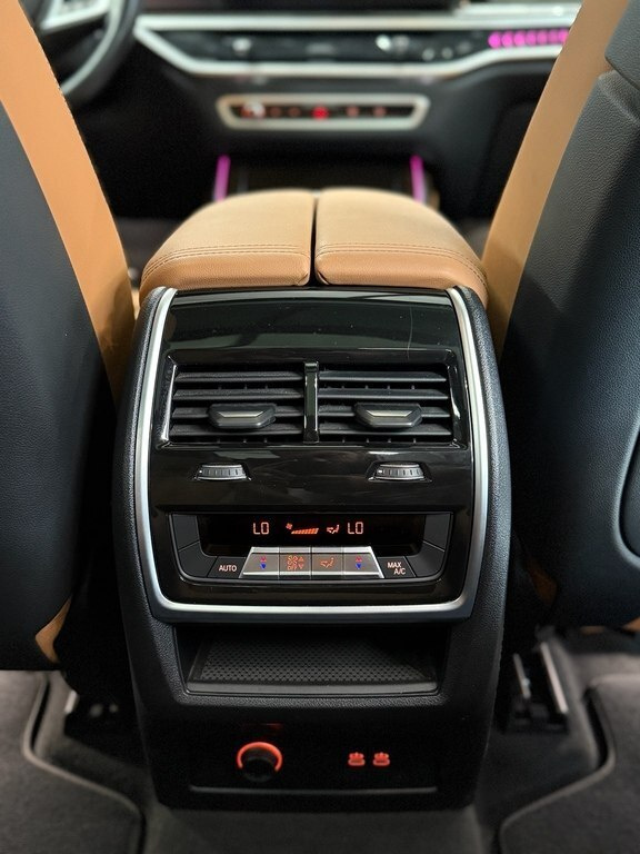 2023 BMW X7, 3.0L, 24706km - Image 31