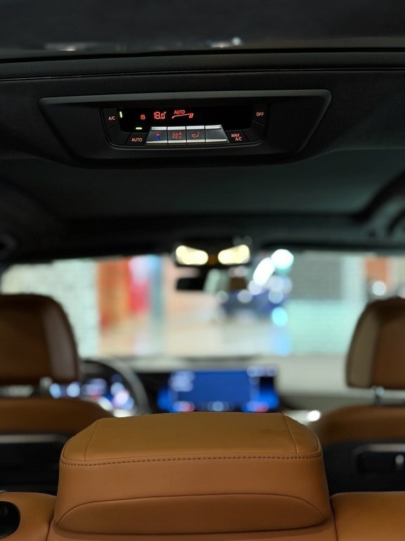 2023 BMW X7, 3.0L, 24706km - Image 43
