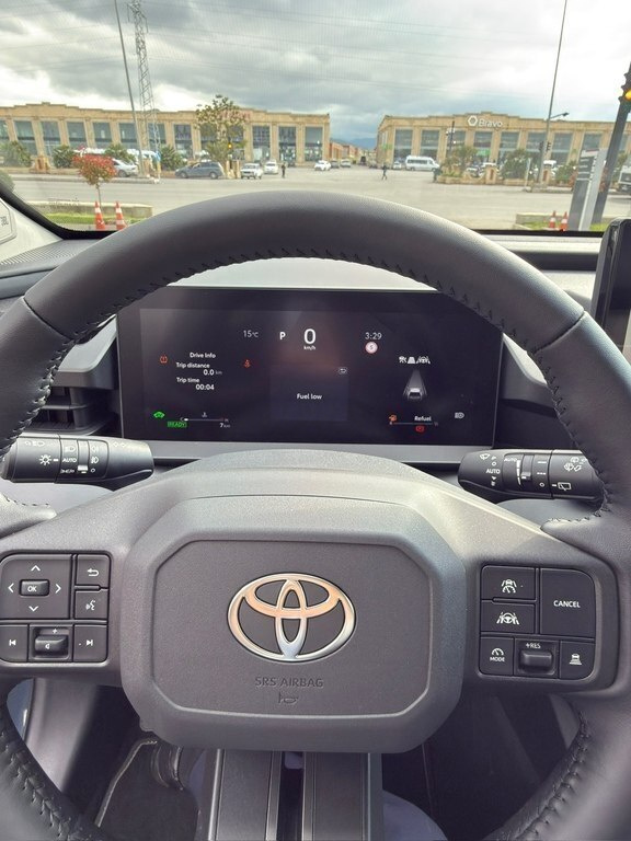 2026 Toyota RAV4, 2.5L, 0km - Image 6