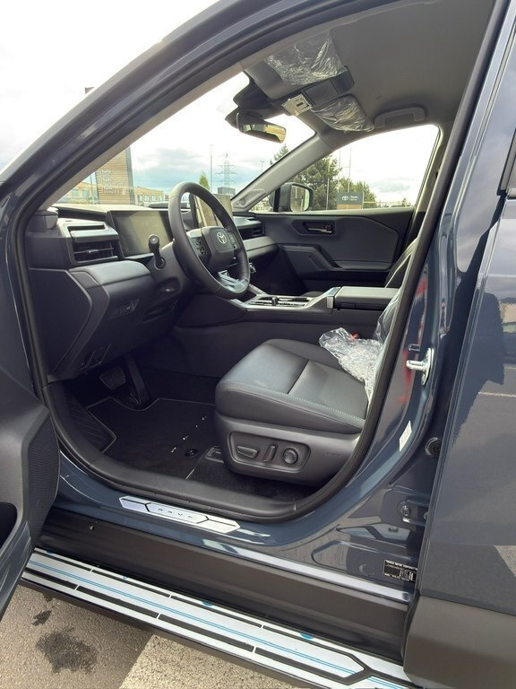 2026 Toyota RAV4, 2.5L, 0km - Image 10