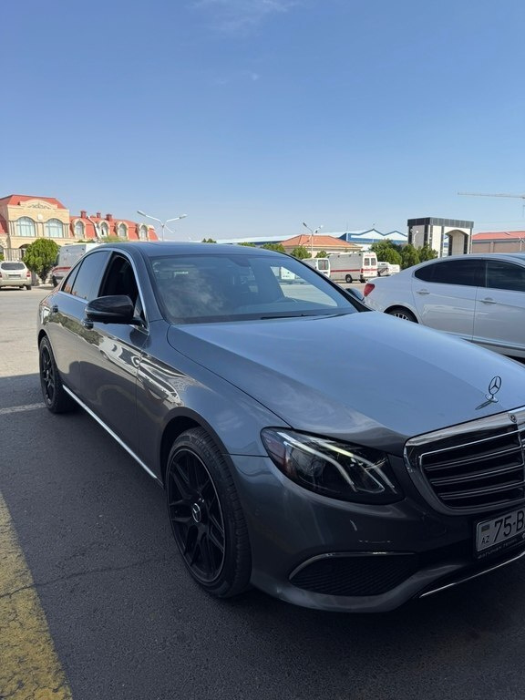 2019 Mercedes E 300 4MATIC, 2.0L, 144000km - Image 2