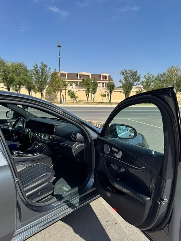 2019 Mercedes E 300 4MATIC, 2.0L, 144000km - Image 14