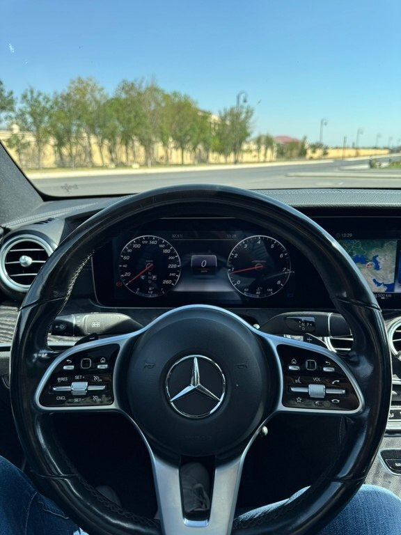 2019 Mercedes E 300 4MATIC, 2.0L, 144000km - Image 21