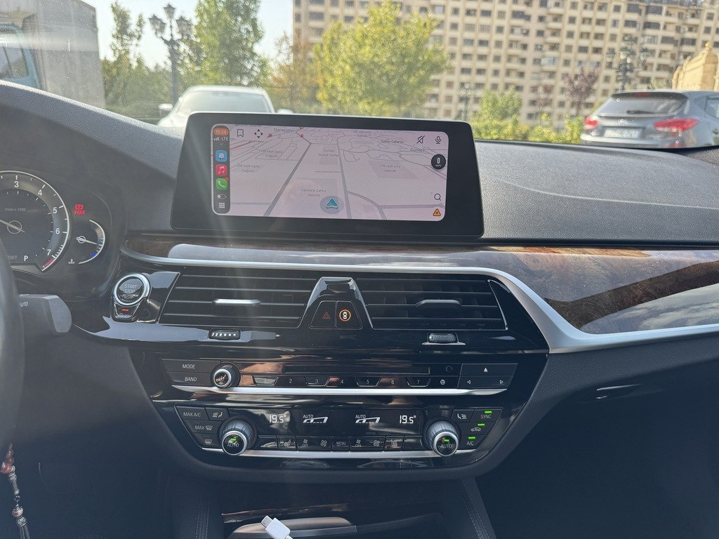 2019 BMW 530, 2.0L, 142000km - Image 12