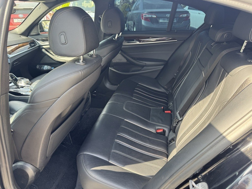 2019 BMW 530, 2.0L, 142000km - Image 14