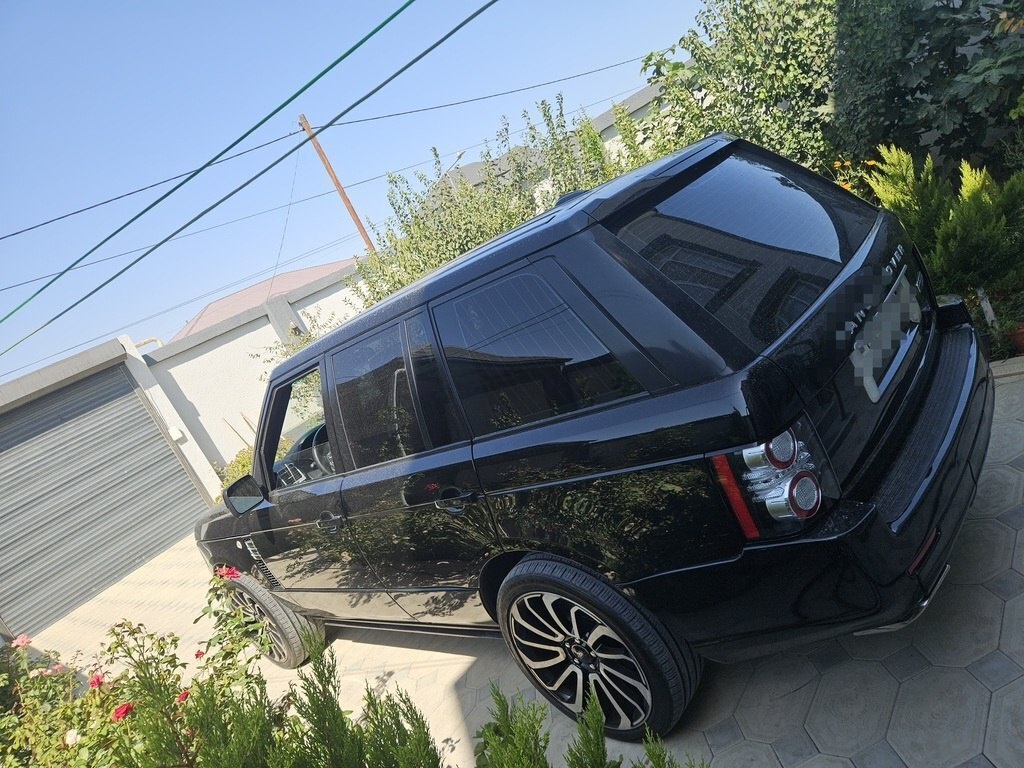 2010 Land Rover Range Rover, 5.0L, 158000km - Image 3