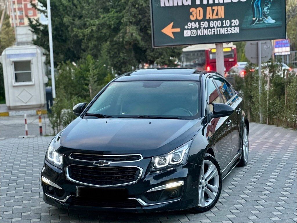 2015 Chevrolet Cruze, 1.4L, 255000km - Image 1