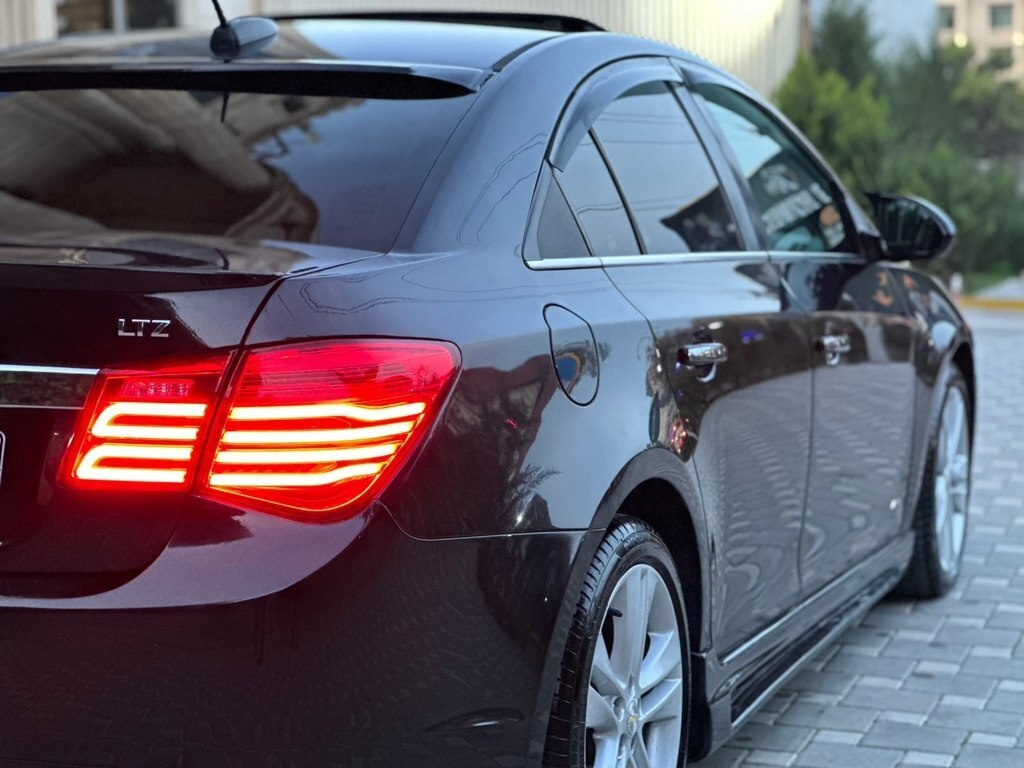 2015 Chevrolet Cruze, 1.4L, 255000km - Image 14