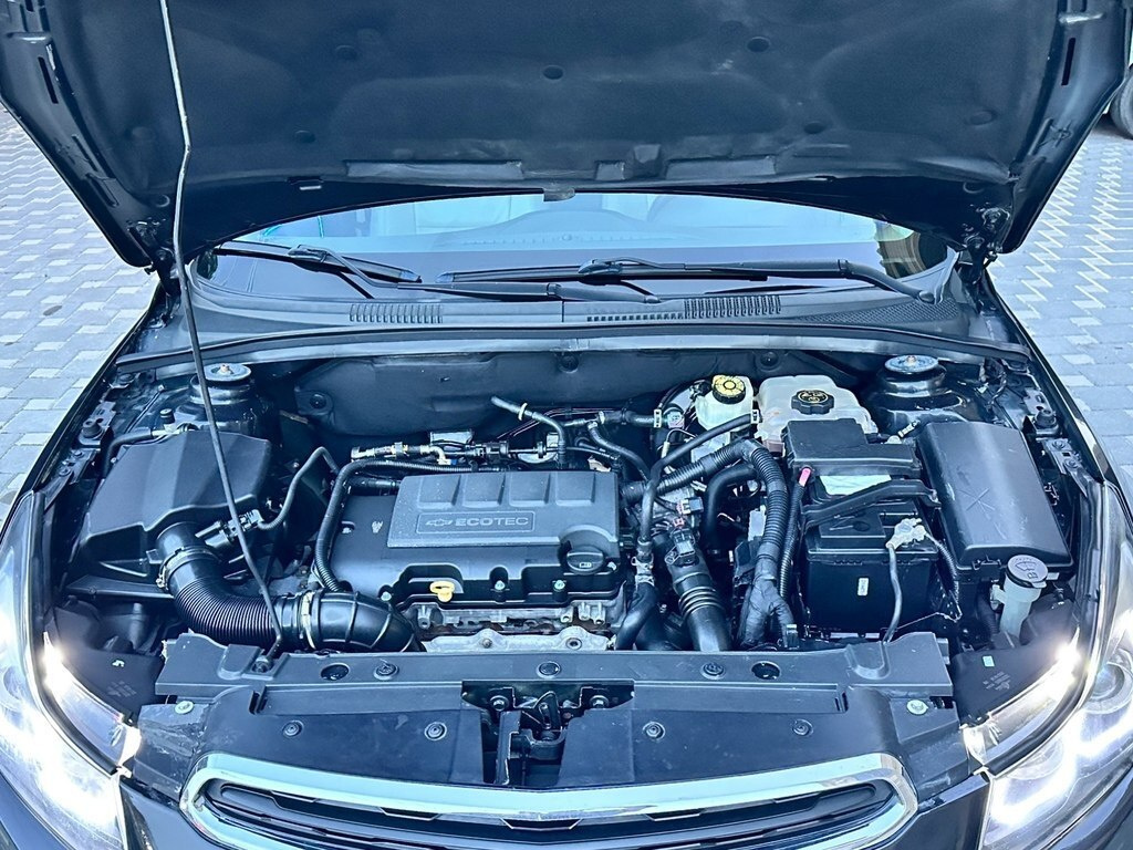 2015 Chevrolet Cruze, 1.4L, 255000km - Image 15