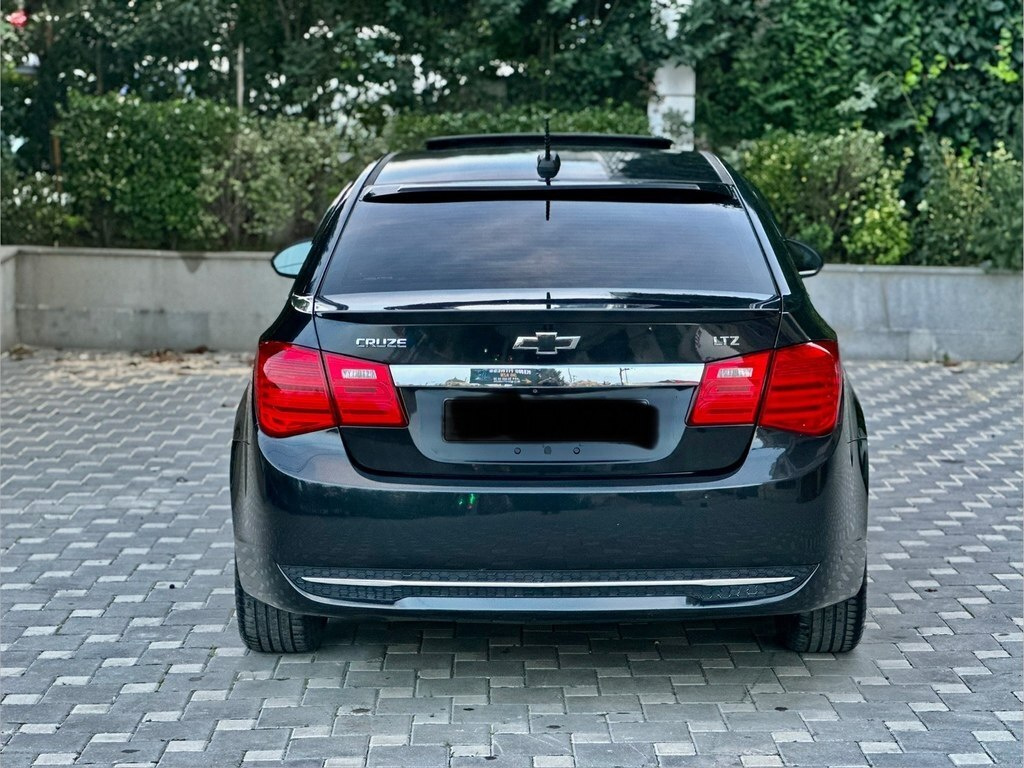 2015 Chevrolet Cruze, 1.4L, 255000km - Image 19