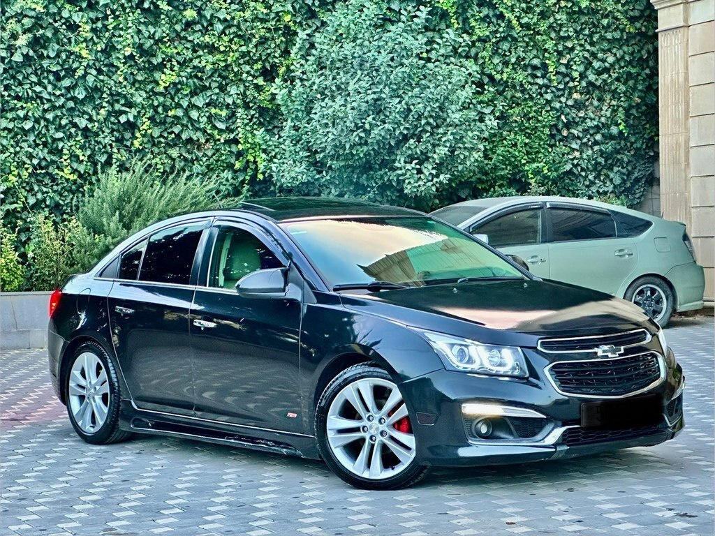 2015 Chevrolet Cruze, 1.4L, 255000km - Image 6