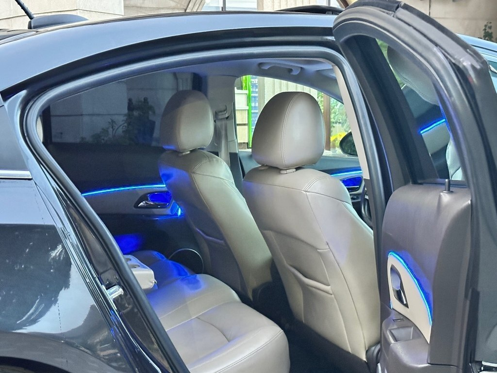2015 Chevrolet Cruze, 1.4L, 255000km - Image 9