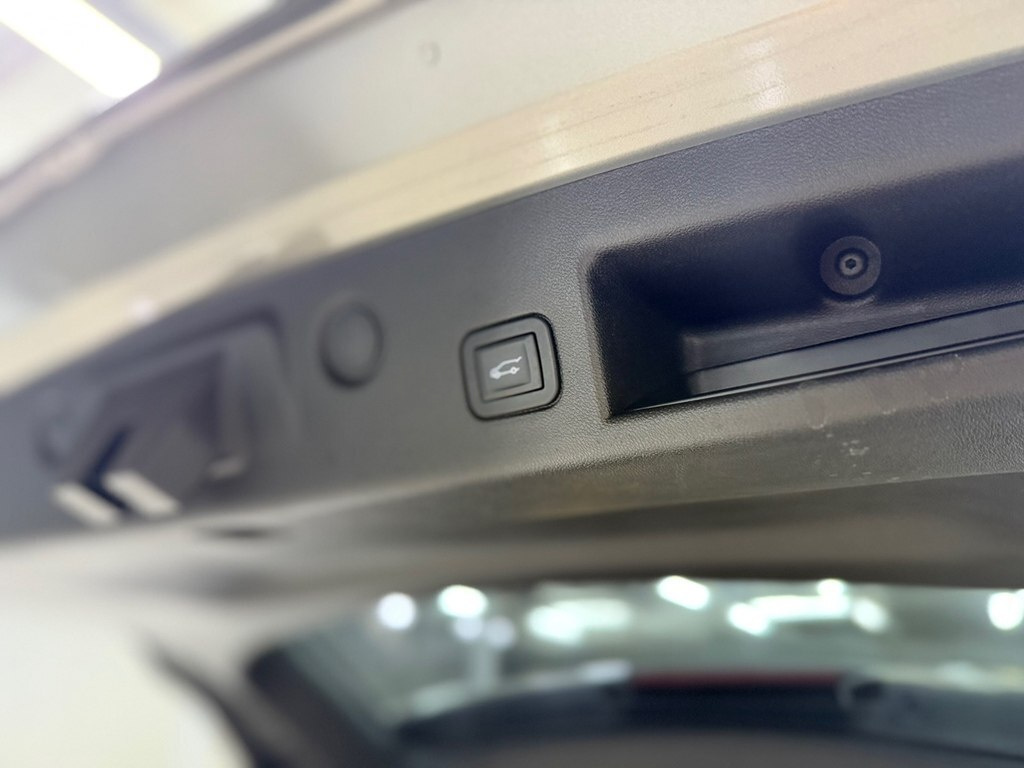 2018 Chevrolet Equinox, 1.5L, 108000km - Image 12
