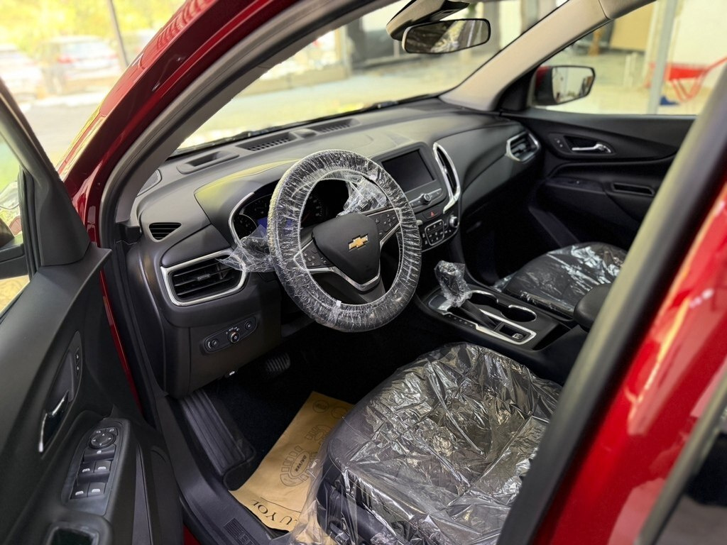 2020 Chevrolet Equinox, 1.5L, 102000km - Image 8