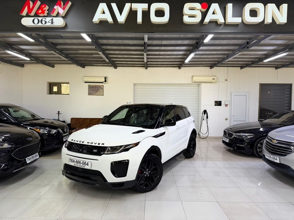 2017 Land Rover RR Evoque, 2.0L, 75400km - Image 1