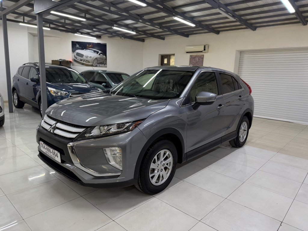 2019 Mitsubishi Eclipse Cross, 1.5L, 169000km - Image 4