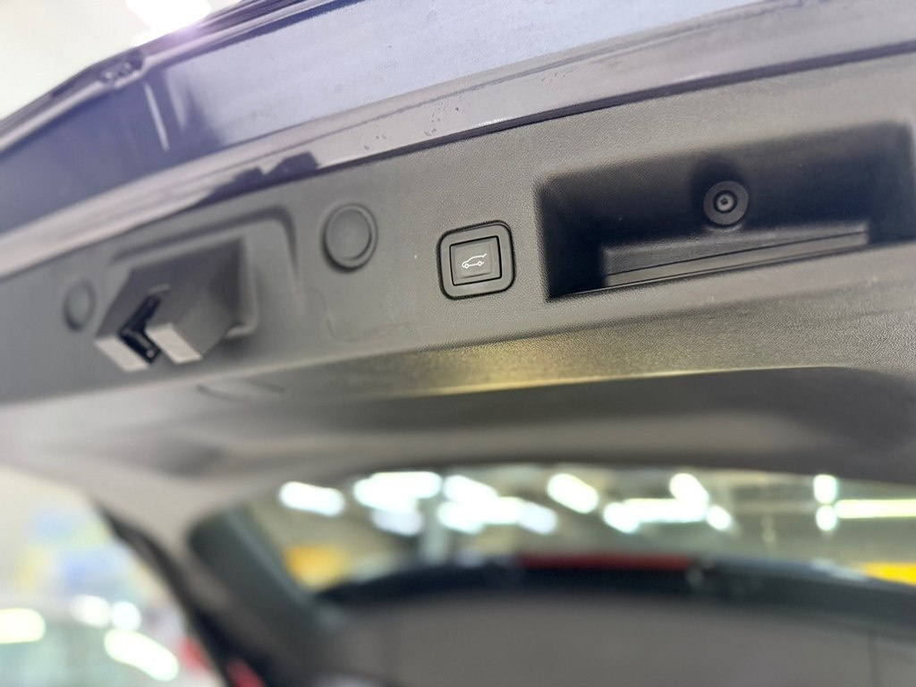 2019 Chevrolet Equinox, 1.5L, 83000km - Image 12
