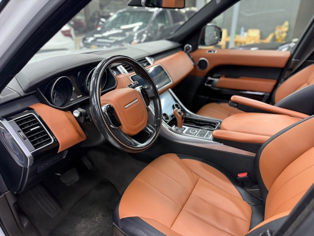 2016 Land Rover RR Sport, 3.0L, 165000km - Image 8