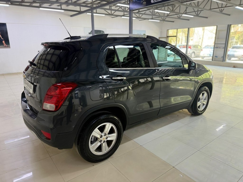 2017 Chevrolet Trax, 1.4L, 144000km - Image 7