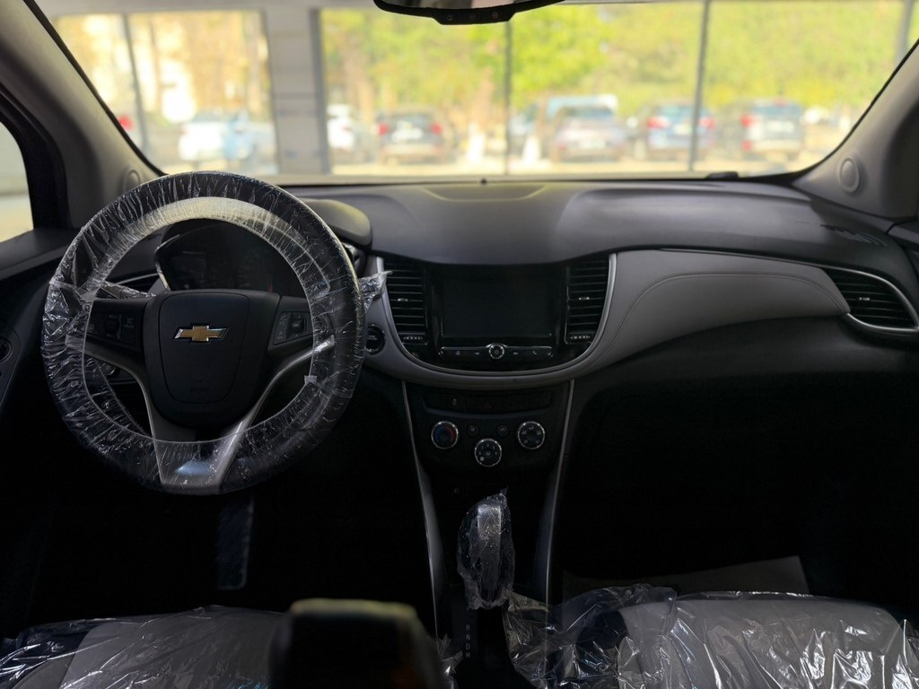 2017 Chevrolet Trax, 1.4L, 144000km - Image 9