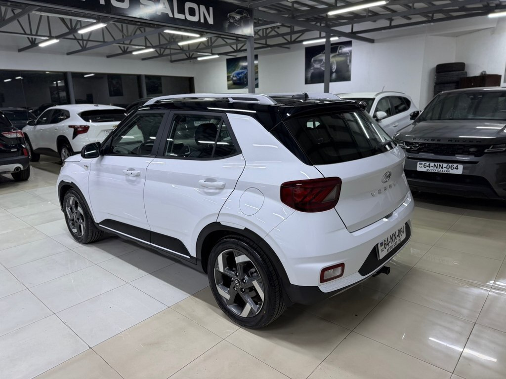 2023 Hyundai Venue, 1.6L, 83000km - Image 7
