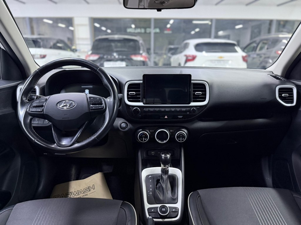 2023 Hyundai Venue, 1.6L, 83000km - Image 9