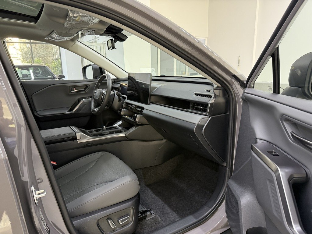 2026 Toyota RAV4, 2.0L, 0km - Image 11