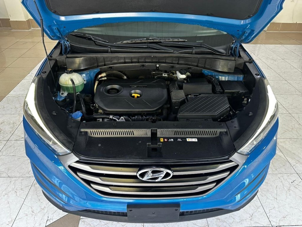 2016 Hyundai Tucson, 2.0L, 296119km - Image 15