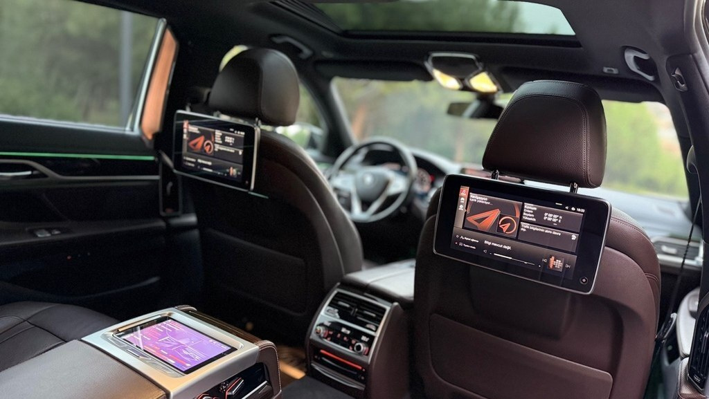 2019 BMW 740, 3.0L, 149500km - Image 14