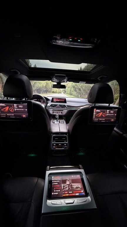 2019 BMW 740, 3.0L, 149500km - Image 15