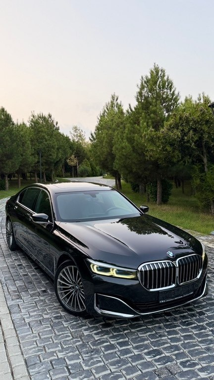 2019 BMW 740, 3.0L, 149500km - Image 3