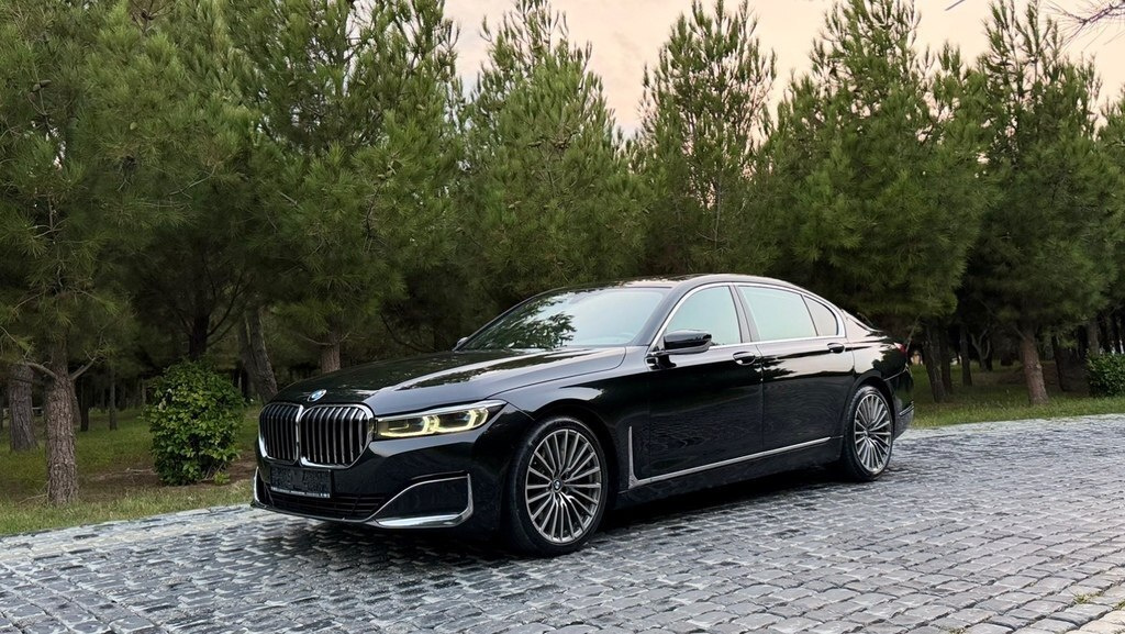 2019 BMW 740, 3.0L, 149500km - Image 5