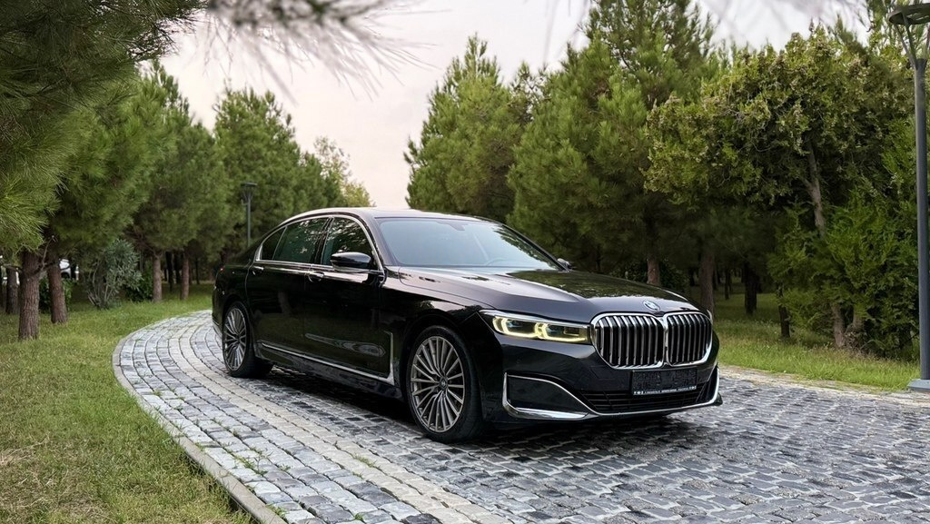 2019 BMW 740, 3.0L, 149500km - Image 6