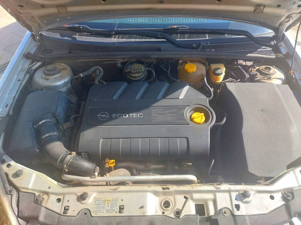2006 Opel Vectra, 1.9L, 463000km - Image 9