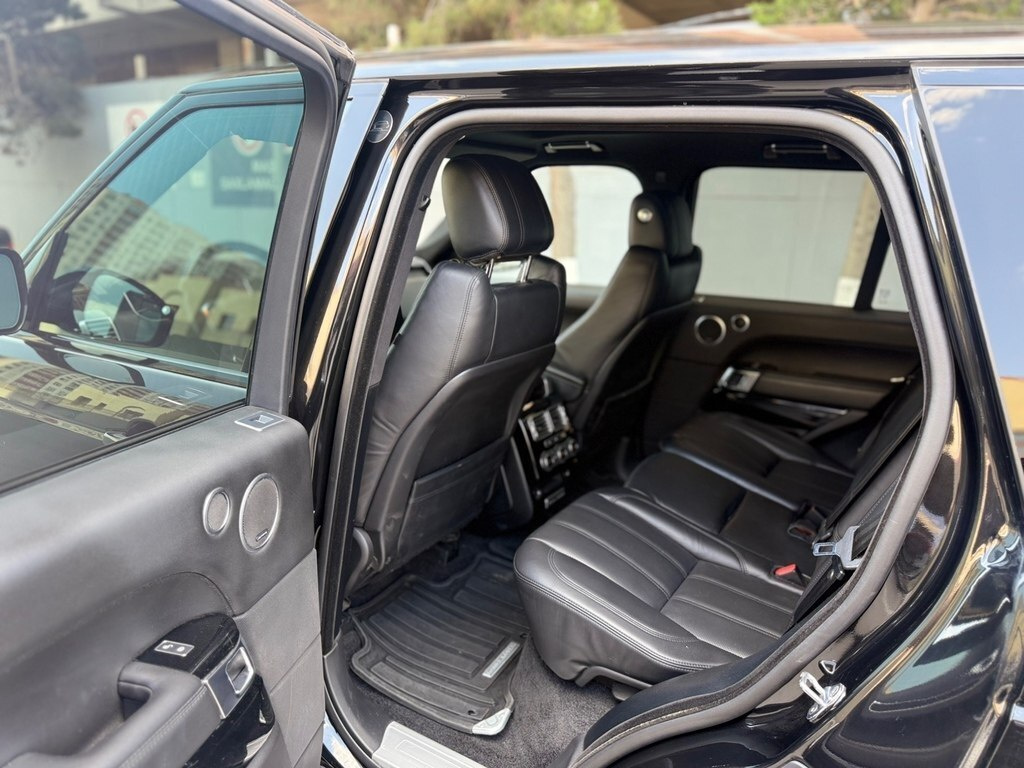 2016 Land Rover Range Rover, 3.0L, 62764km - Image 7